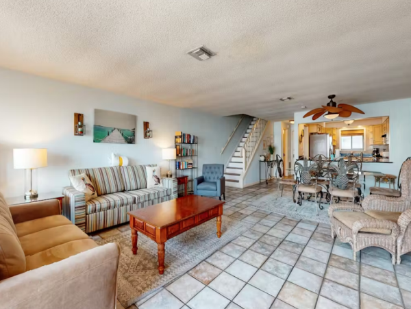 Updated Beachfront Suite Retreat with Pool & Tennis - Perfect Family Getaway